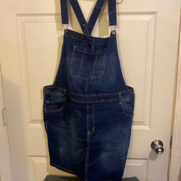 ***3/$30***Wallflower Jean Overall Skirt Size 2X - Picture 1 of 5